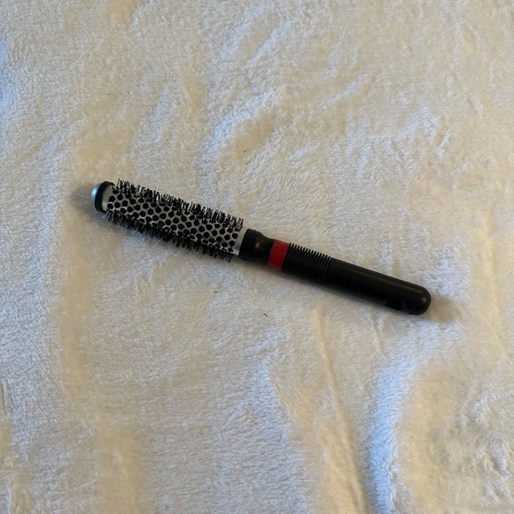 Small round brush - Picture 2 of 2